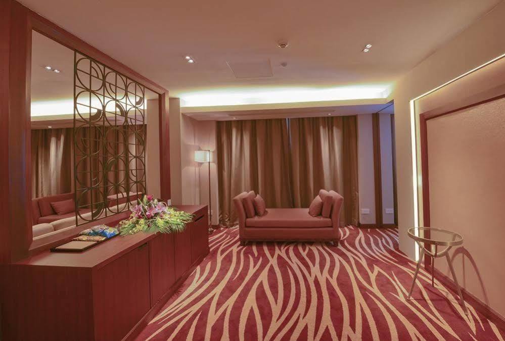 Aristo International Hotel Lào Cai Buitenkant foto